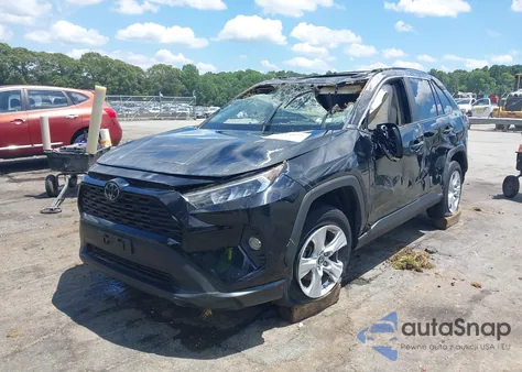 2019 Toyota Rav4 Xle z USA, uszkodzony, nr VIN 2T3P1RFV4KC018245